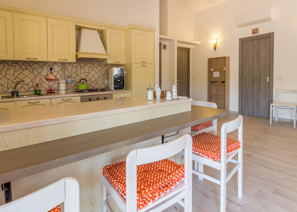 Molti Mari B&B Resort Olbia Dış mekan fotoğraf